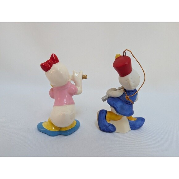Disney Donald & Daisy Duck Playing Flute Figurines Lot 2 - Picture 2 of 4